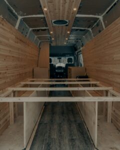 VanLife Van Umbau Kastenwagen Holz Innenausbau