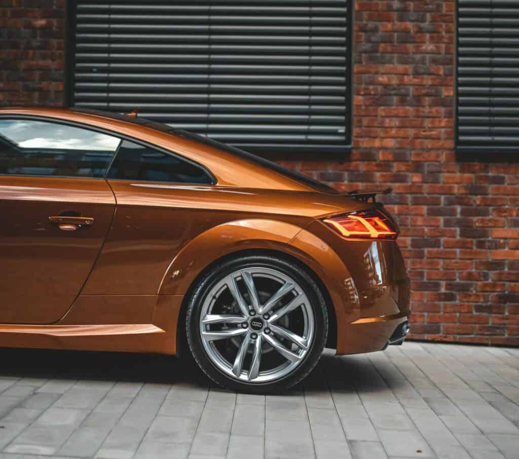Schlafen im Audi TT Sport-Coupe Schlafen im Audi TT Sport-Coupe