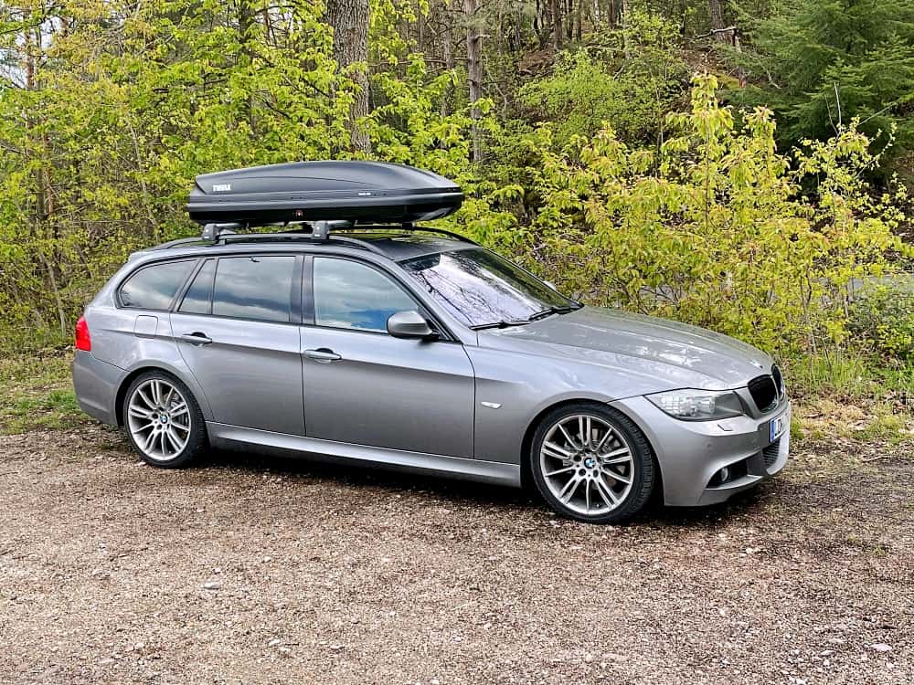 BMW 3er Touring E91 Dachbox Thule Pacific 600 Camping im Auto