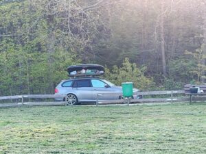 Camping im BMW 3er Touring E91 auf einem Stellplatz in Rüdesheim am Rhein